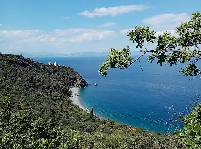 Kotsifas Apart-hotel 3*