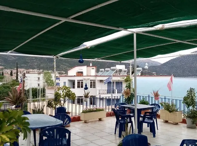 Kotsifas Hotel apartamentowy Tirós