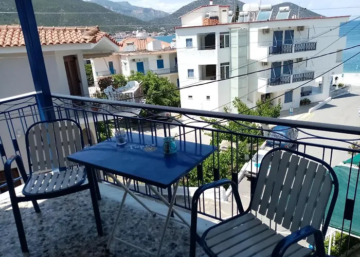 Kotsifas Hotel apartamentowy Tirós