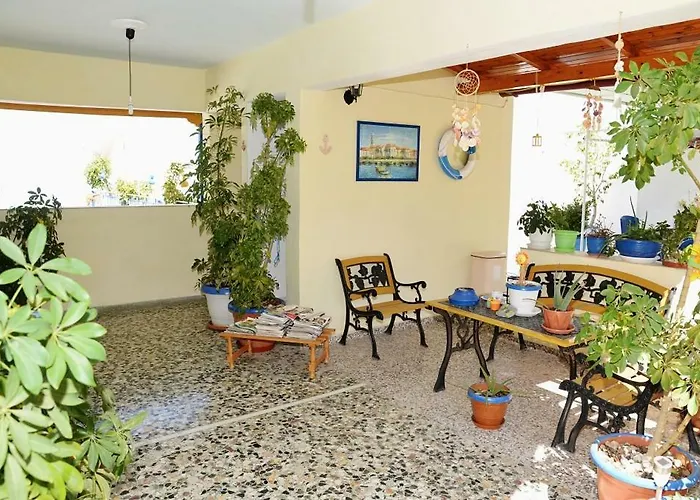 Kotsifas Hotel apartamentowy Tirós